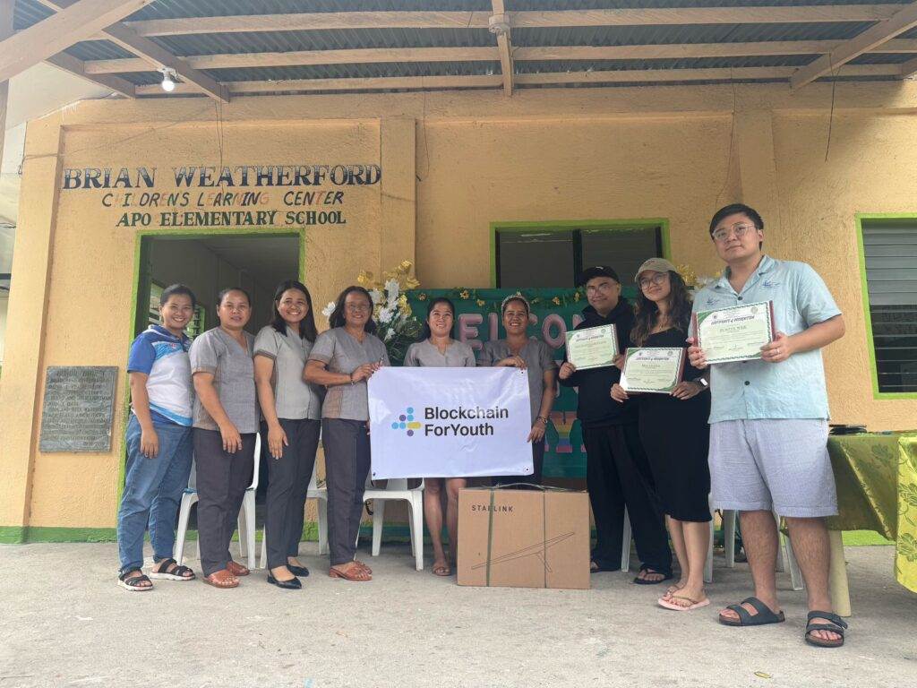 Bitget Expands Starlink-Powered PayFi Islands Initiative to Negros Oriental 2 Bitget donates a Starlink to Apo Elementary School Bitget Expands Starlink-Powered PayFi Islands Initiative to Negros Oriental