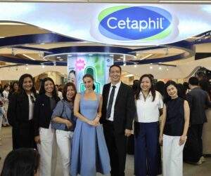 Cetaphil Brand Ambassador Anne Curtis Smith with the Galderma Philippines team Cetaphil Unveils New Redness Solution With Anne Curtis