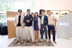 1023.18 Original Penguin and Perry Ellis Launch Holiday Collection