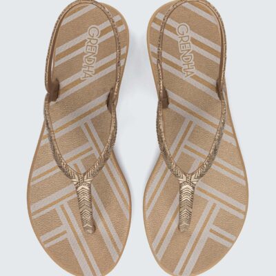 Grendha Amor Em Flor Sand Stripes Gold (₱1,295) GRENDHA AMOR EM FLOR SAND STRIPES GOLD ₱1295 1 Grendha Invites Filipinas to Rediscover the Beauty in Every Step