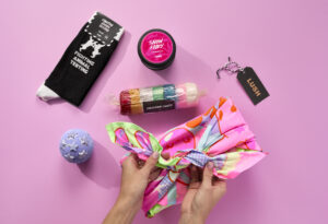 Lush Christmas Gifts 5 1 1 Lush Celebrates 30 Years of Festive Magic With Handmade Christmas Gifts