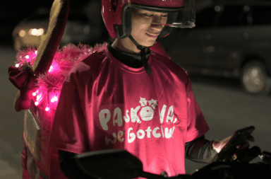 foodpandas festive partner riders foodpanda Riders Spread Holiday Cheer on Manila Streets