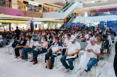 Participants gather at Glorietta for Metas Digital Dialogue in Real Life exhibit which promotes awareness of online safety and encourages conversations about digital well being Glorietta Hosts Meta’s Digital Dialogue Exhibit To Promote Online Safety For Filipino Families
